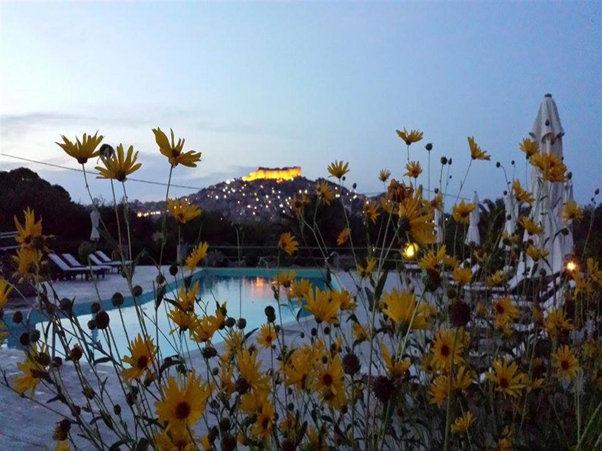 Moongarden Aparthotel มิธิมนา ภายนอก รูปภาพ