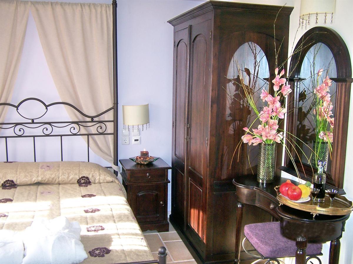 Moongarden Aparthotel มิธิมนา ภายนอก รูปภาพ